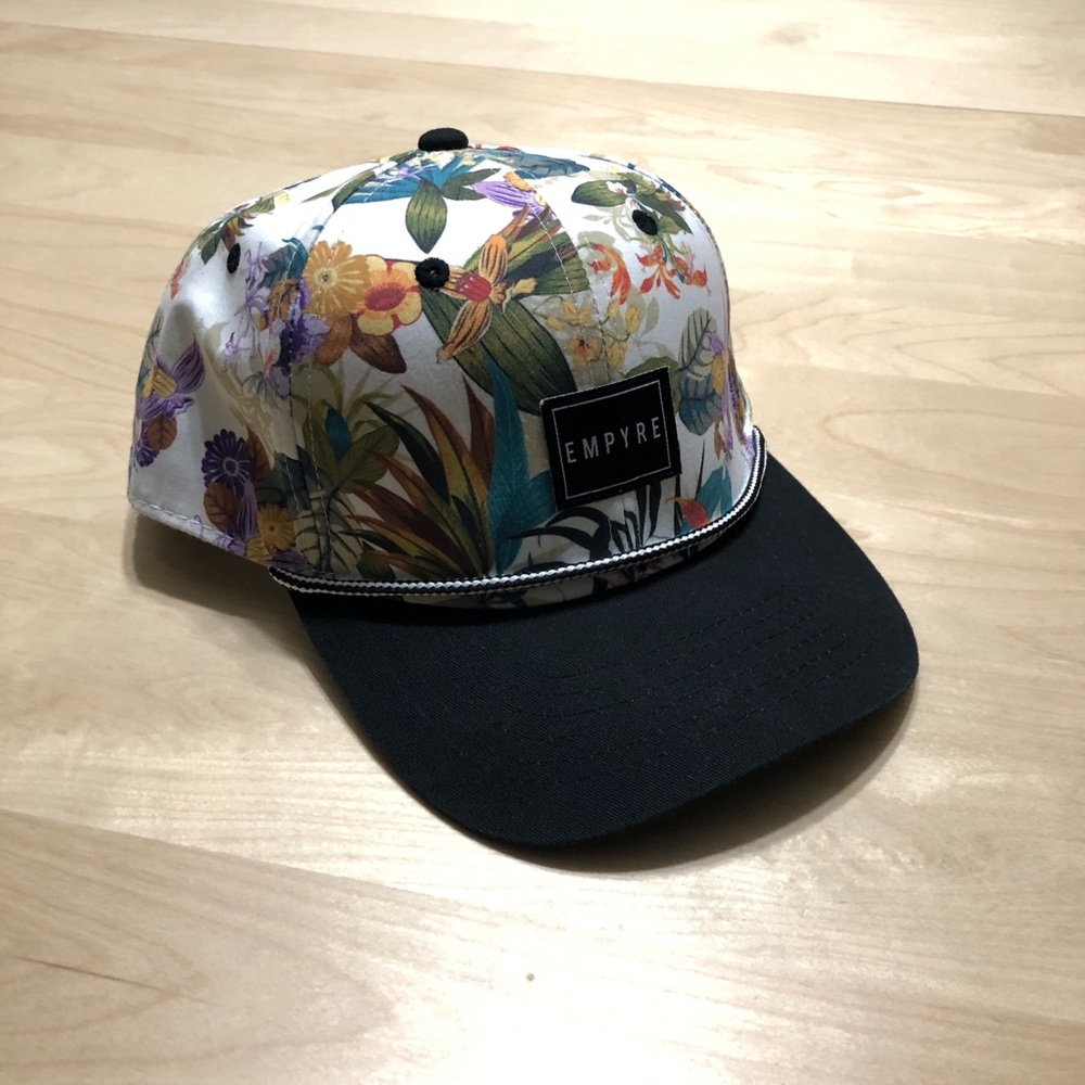 EMPYRE Floral Botanical Multi-Color